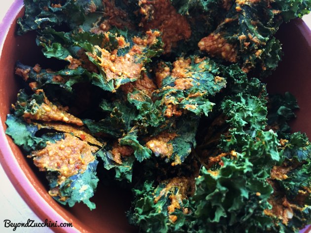 Spicy-Vegan-Cheesy-Kale-Chips-4